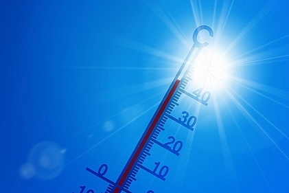 Thermometer vor der Sonne